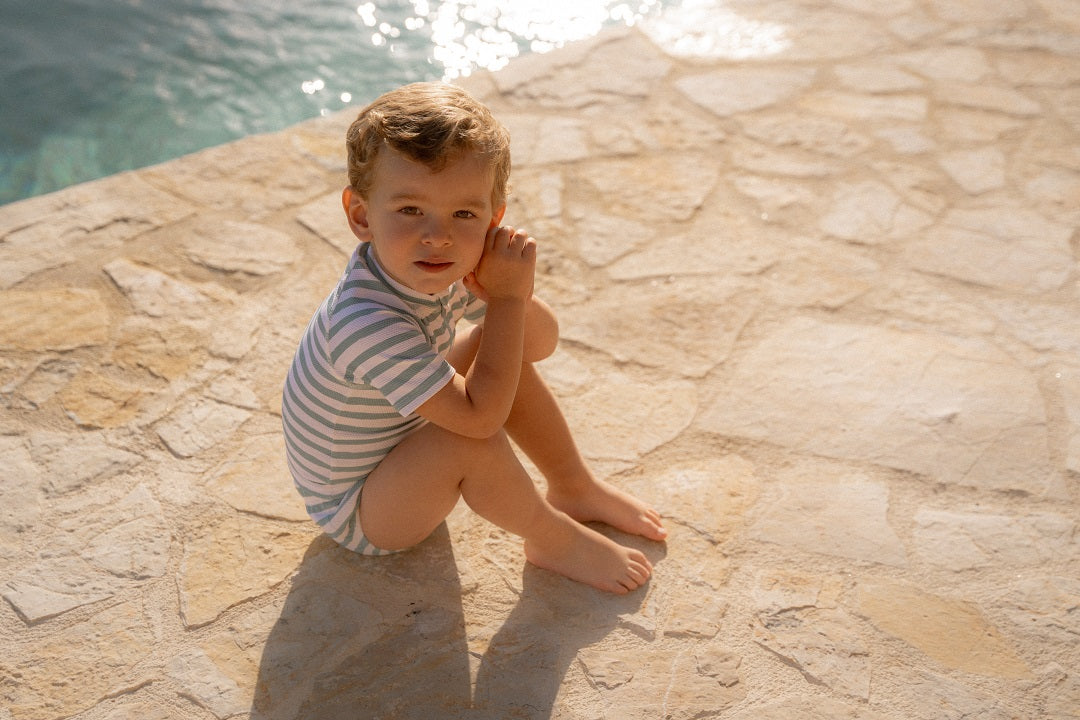 Kurzärmeliges Schwimmshirt Stripes Surf Blue | Little Dutch