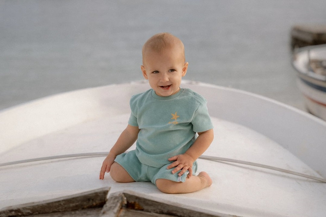 T-Shirt und Shorts Seashells and Stripes Surf Blue | Little Dutch