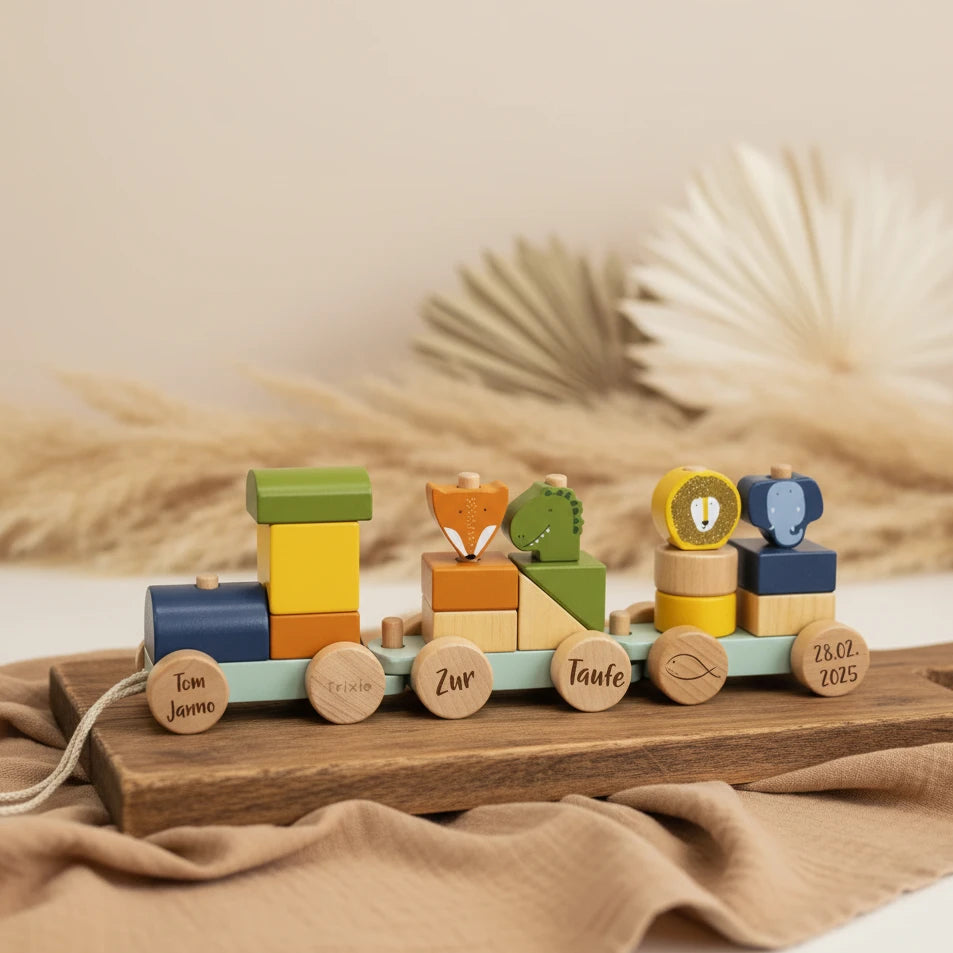 Holz-Zug Eisenbahn mit Tieren - zur Taufe | Trixie