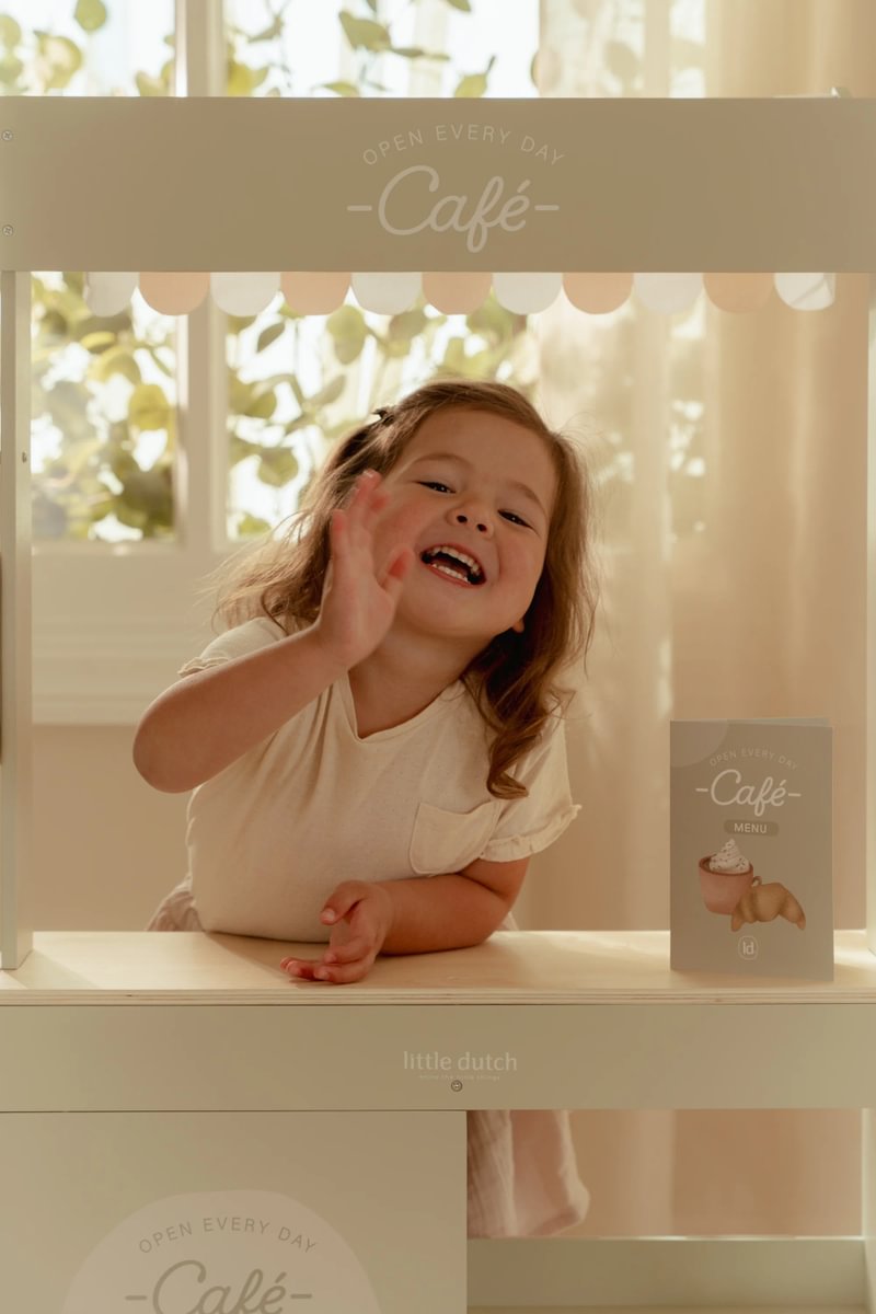 Wooden Market Stall & Café – 2-in-1 Game Stand
| Little Dutch