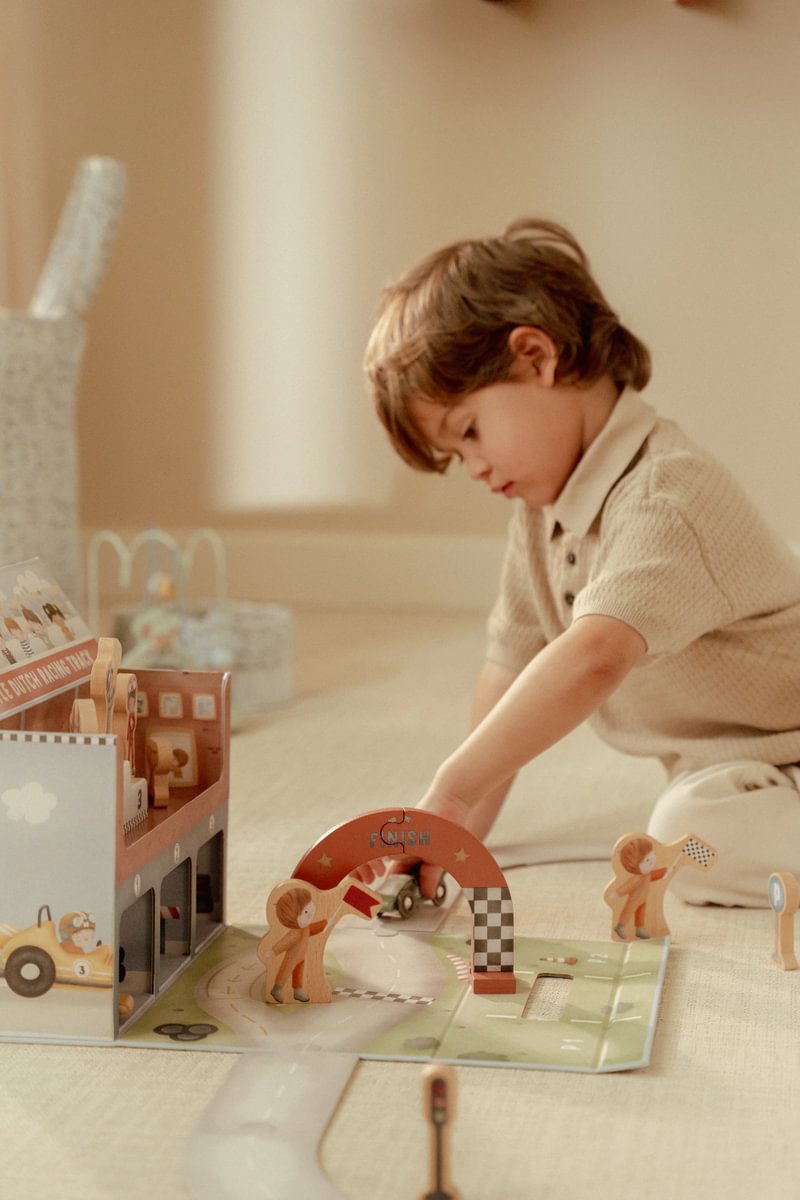 Toy suitcase with race track | Little Dutch