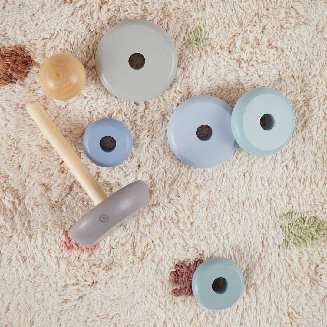 Hazy wood stacking tower | bieco