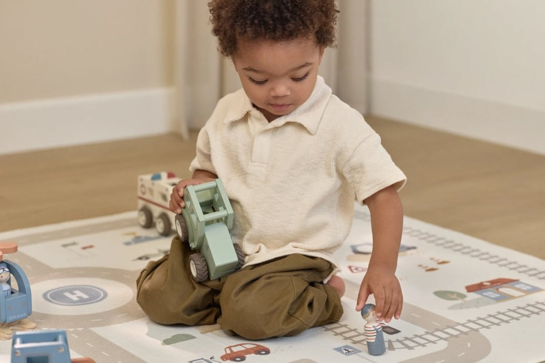 Personalisierter Holztraktor – Holzspielzeug Traktor mit Name | Schmatzepuffer