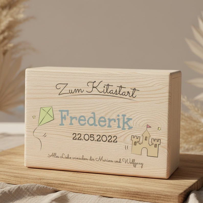 Erinnerungsbox - Naturholz - Zum Kitastart personalisiert | Schmatzepuffer
