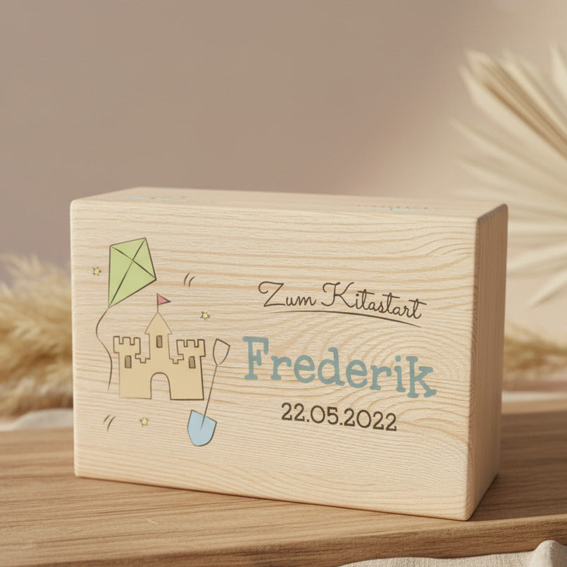 Erinnerungsbox - Naturholz - Zum Kitastart personalisiert | Schmatzepuffer