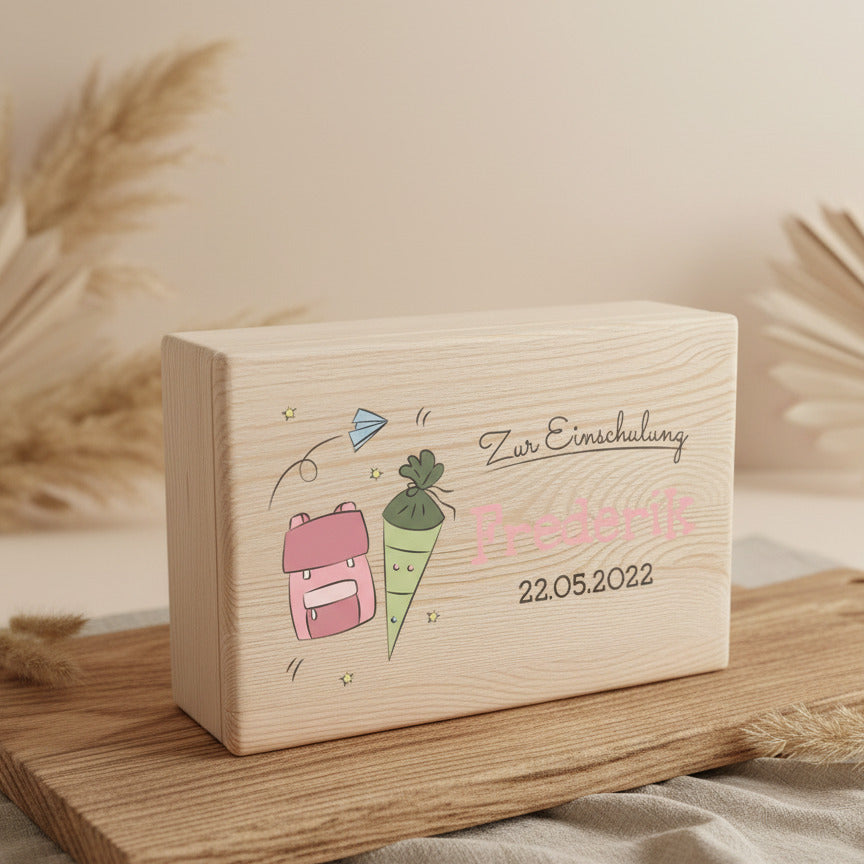 Erinnerungsbox - Naturholz - Zur Einschulung personalisiert | Schmatzepuffer