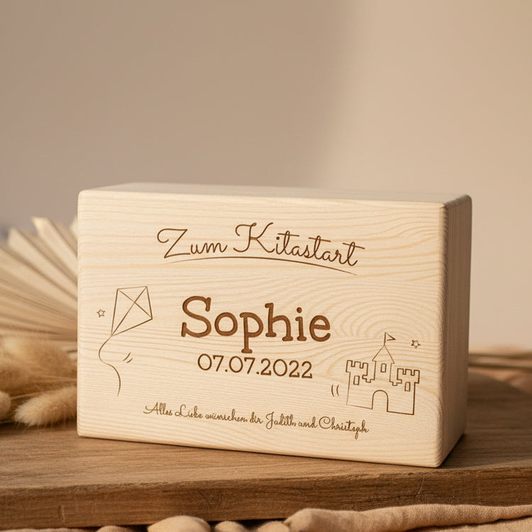 Erinnerungsbox - Naturholz - Zum Kitastart personalisiert | Schmatzepuffer