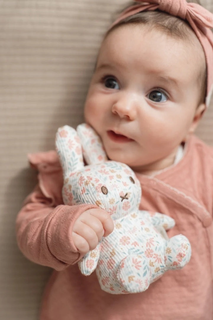 Kuscheltier Hase Lucky Blossom all-over-print, 15 cm x Miffy