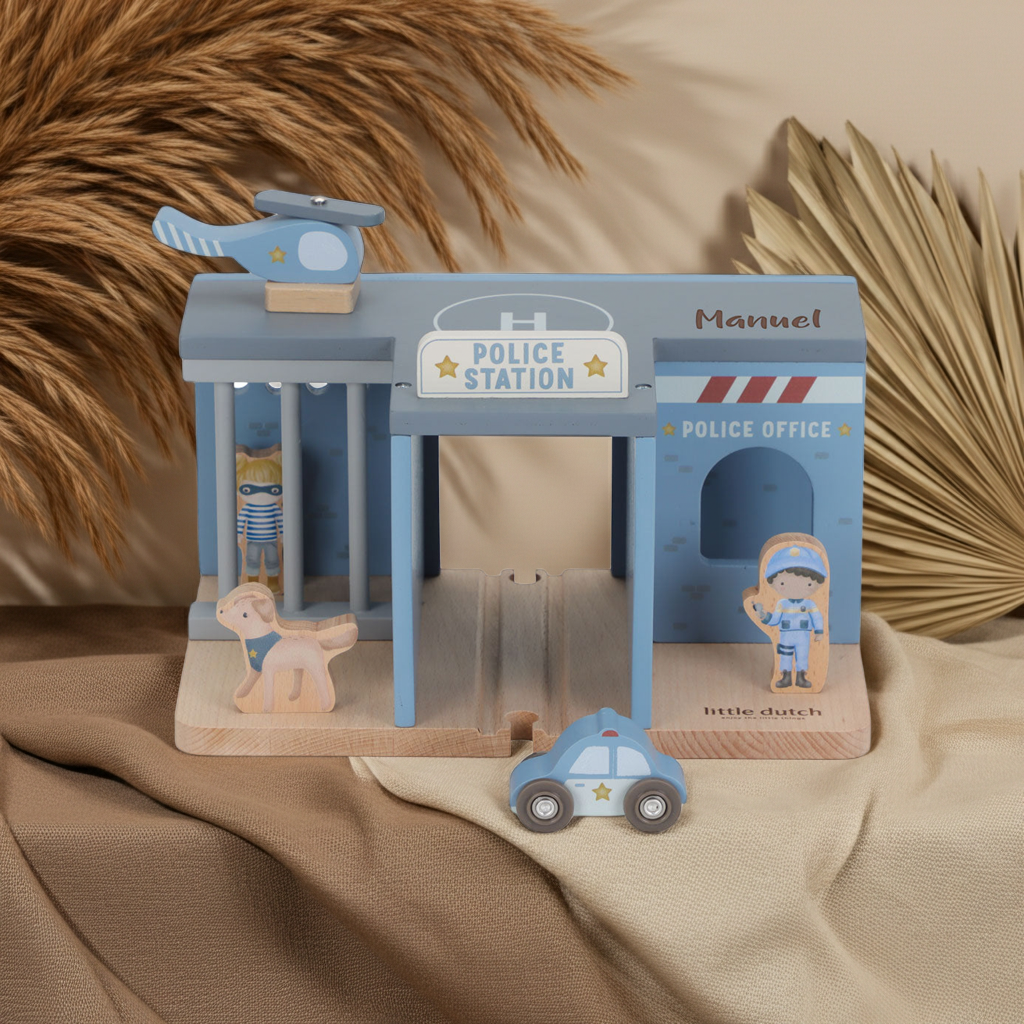 Police station | Little Dutch
