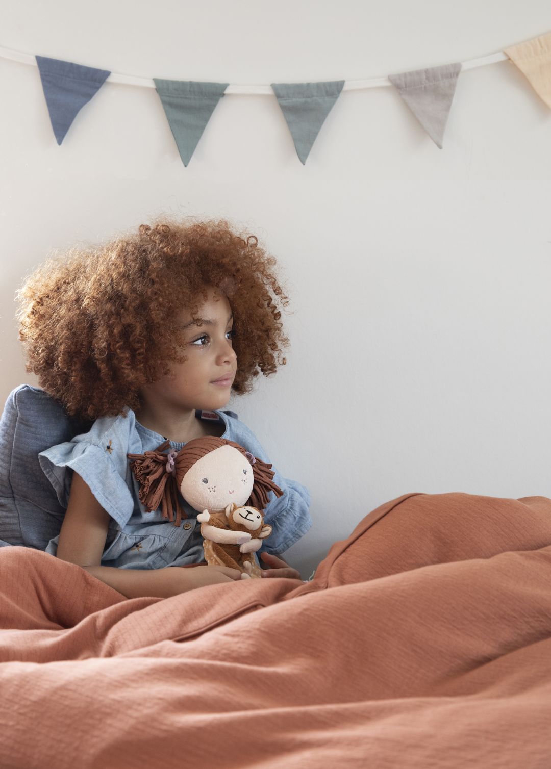 Cuddly doll Sophia, 35 cm