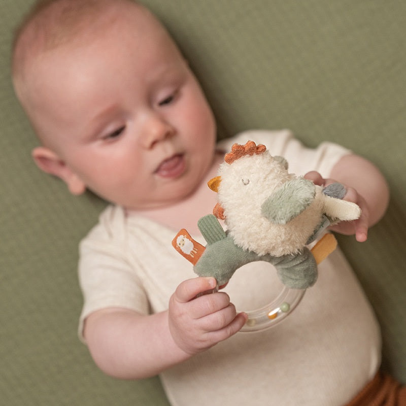 Rattle-Gripping Toy Chicken Little Farm | Little Dutch