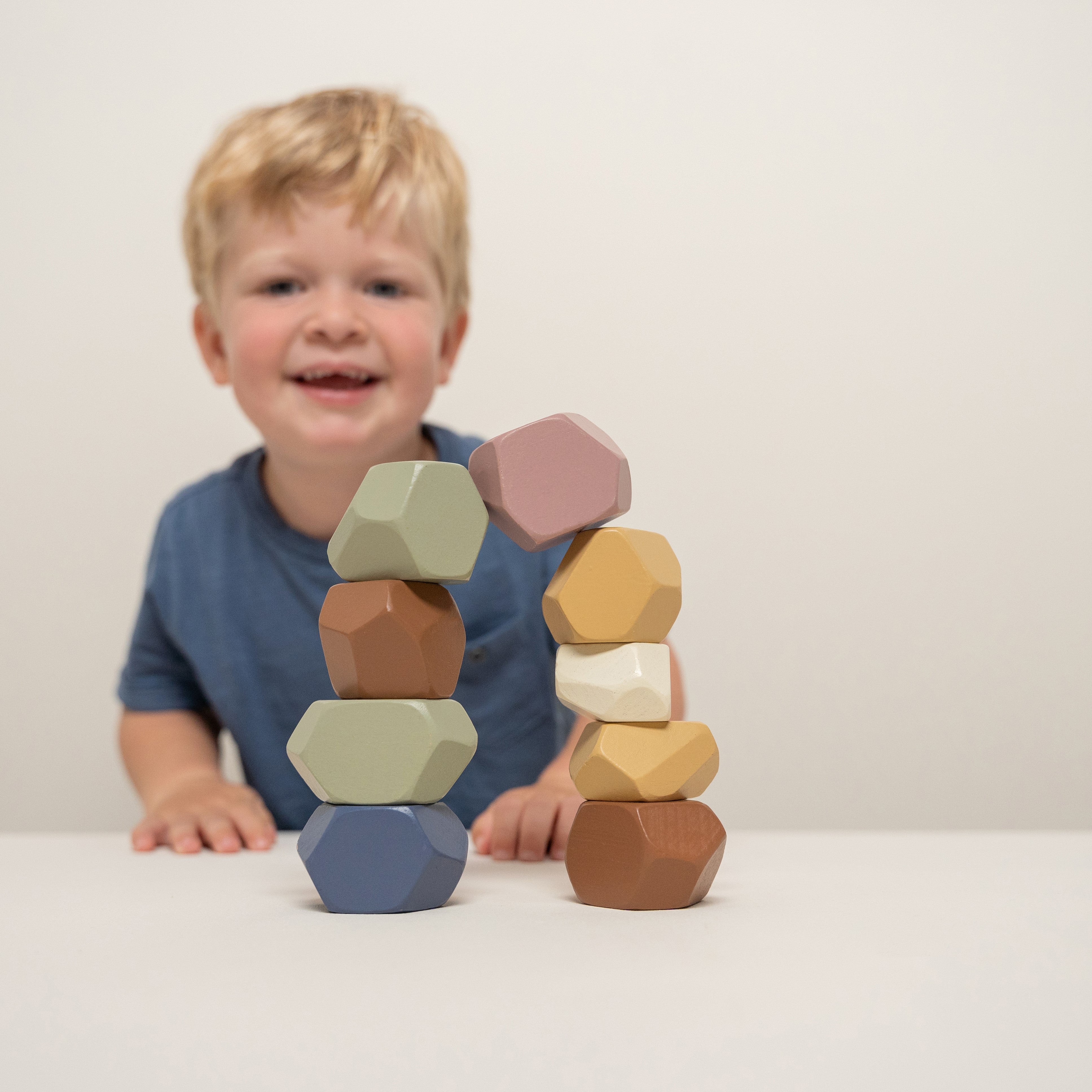 Balancerende stenen Stapelstenen Houten Spel Vintage | Little Dutch
