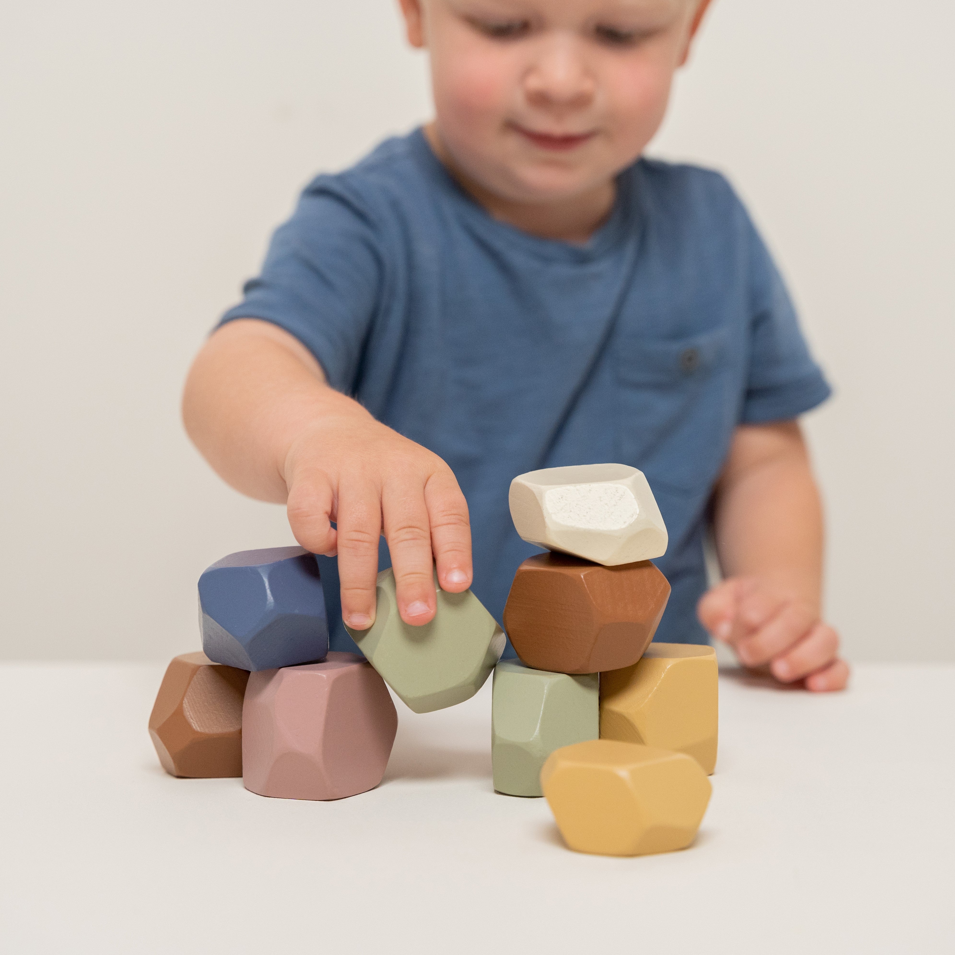 Balancerende stenen Stapelstenen Houten Spel Vintage | Little Dutch