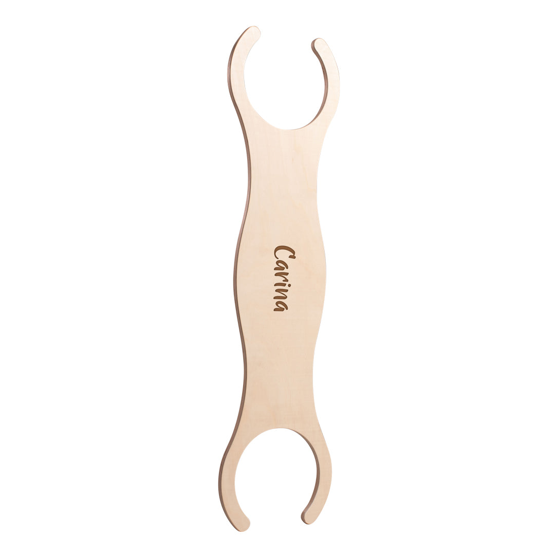 Personalisiertes tiSsi Balance Board geschwungen aus Holz mit Namen für Kinder, ideal für Balance, Motorik und kreatives Spielen