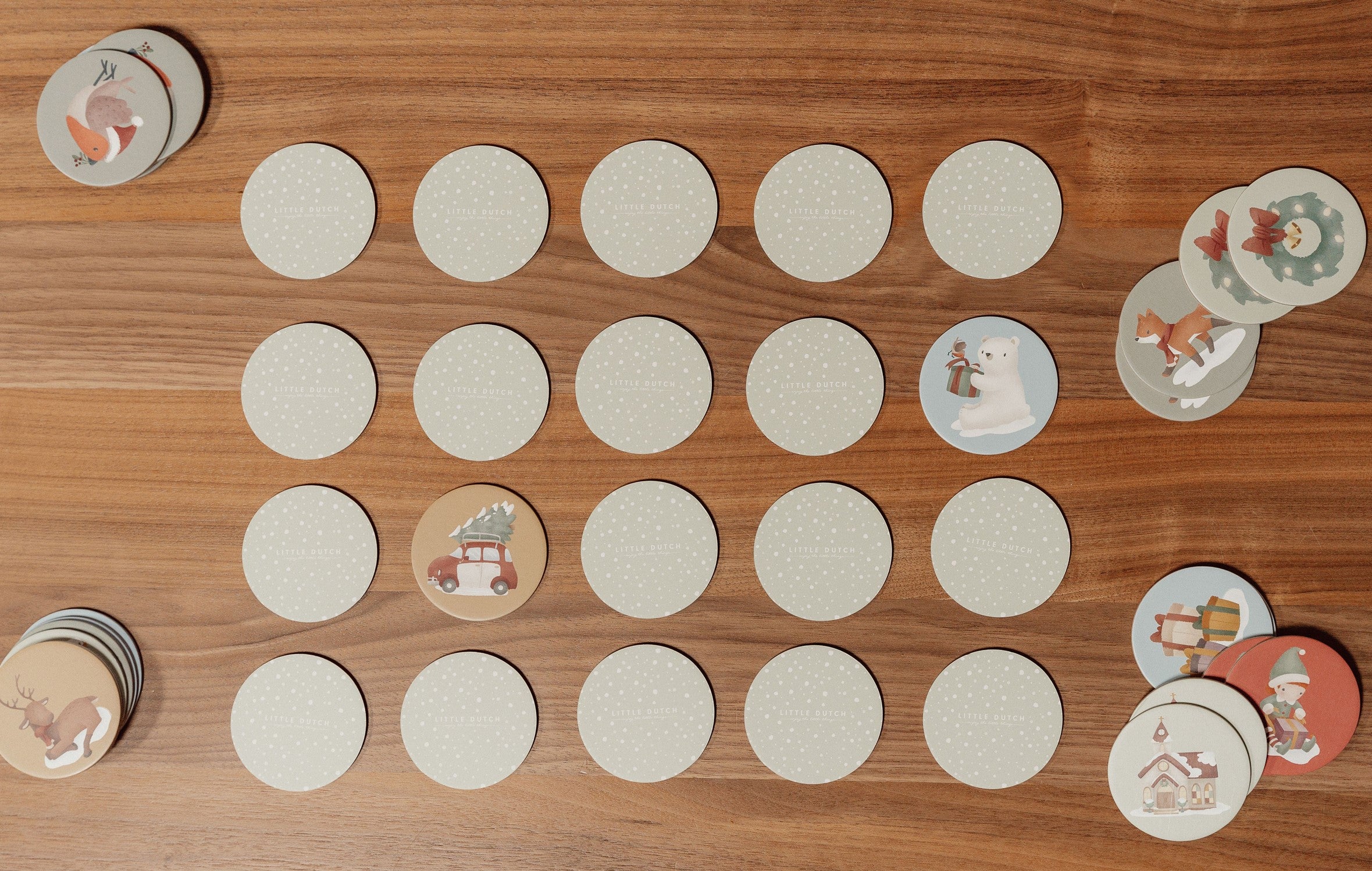 TOPDEAL Memory-Spiel X-MAS Winterliches Kartenspiel Lernspiel für Kinder | Little Dutch