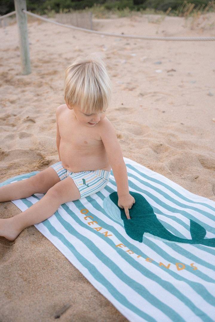 Bath towel Seashells and Stripes Surf Blue | Little Dutch