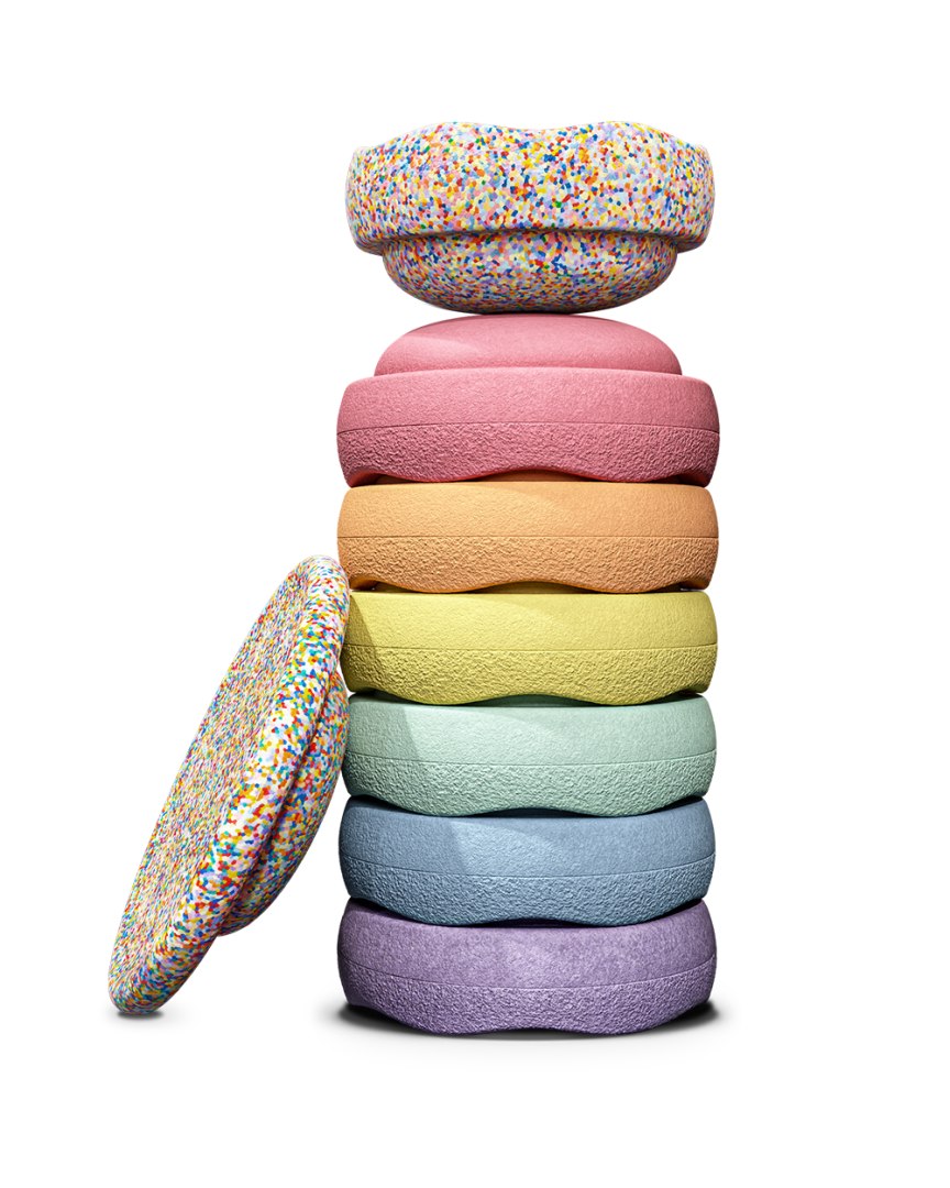 ANGEBOT-Set: Gratis Balance Board + Stapelstein Rainbow Set complete – pastel | Stapelstein