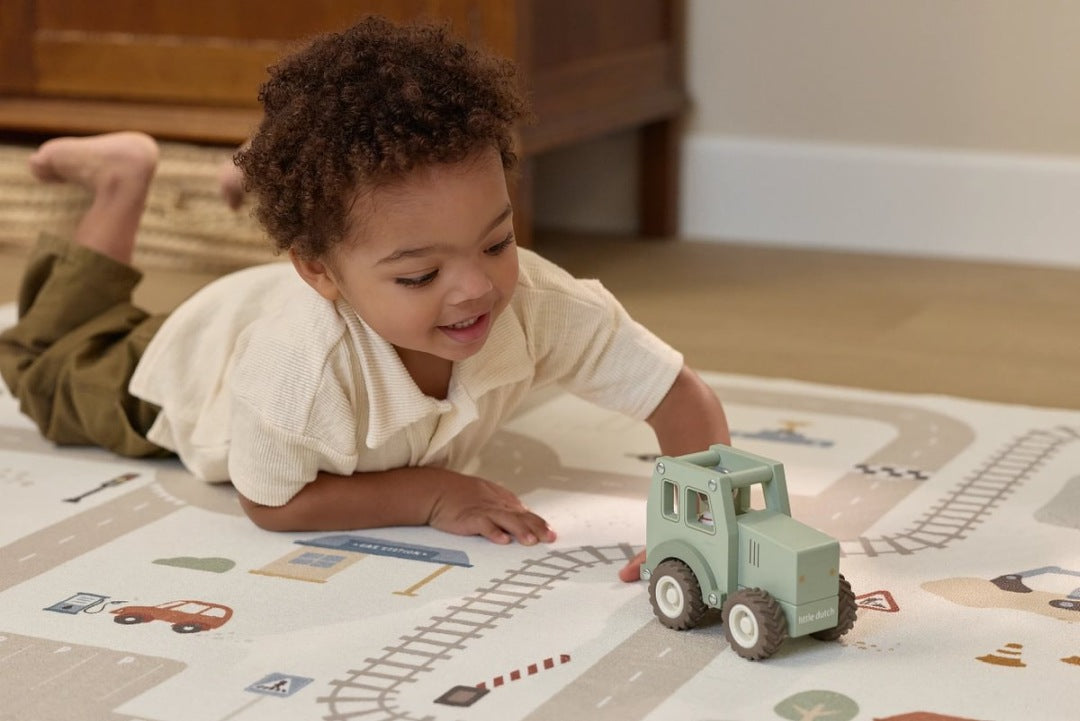 Personalisierter Holztraktor – Holzspielzeug Traktor mit Name | Schmatzepuffer