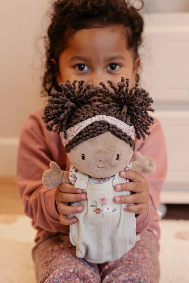 Babypuppe Evi im Körbchen | Little Dutch