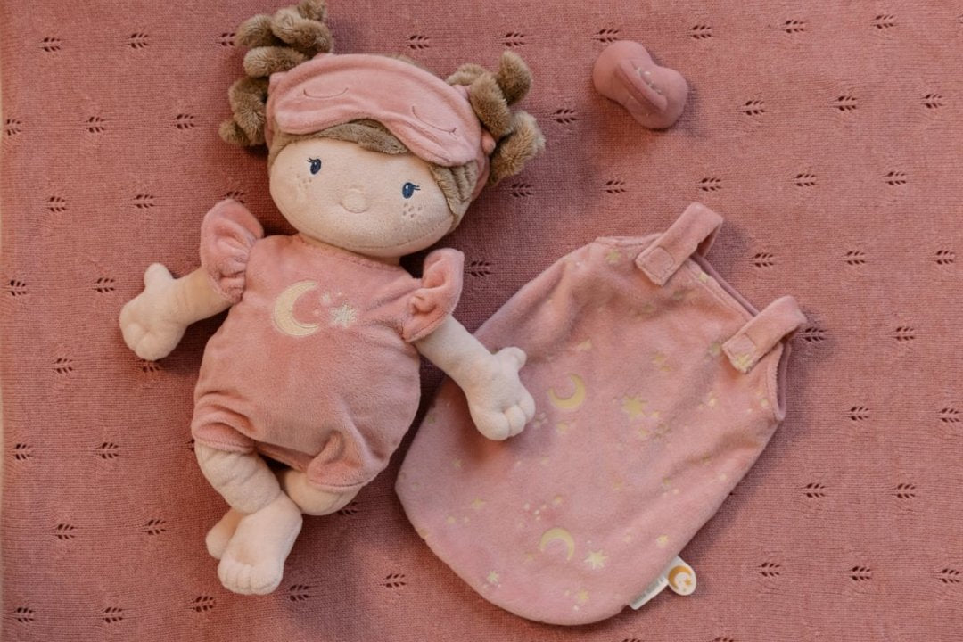 Kuschelpuppe Schlafpuppe Rosa | Little Dutch