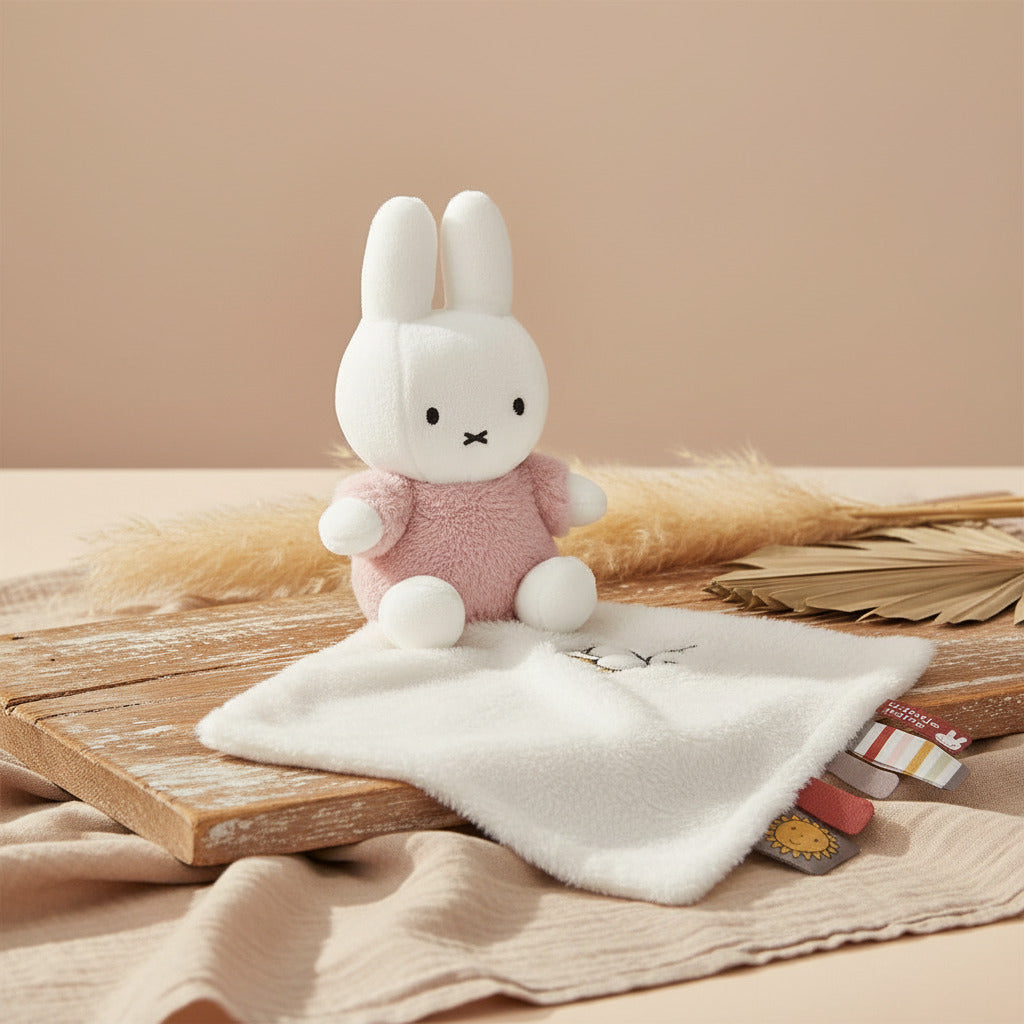 Comforter Fluffy pink | Miffy x Tiamo