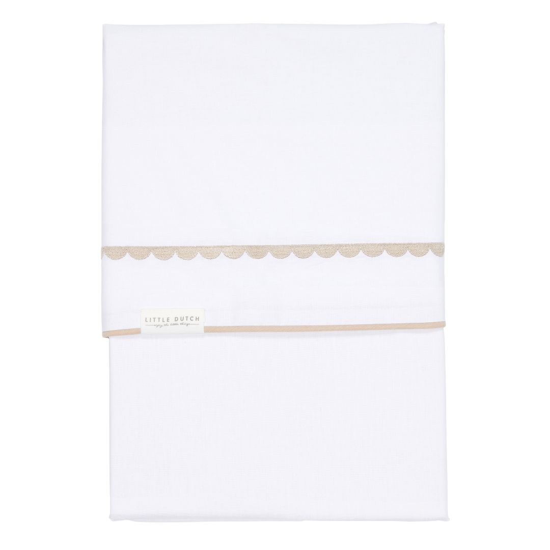 Afgerond geborduurd wieglakentje 70 x 140 cm, beige | Little Dutch