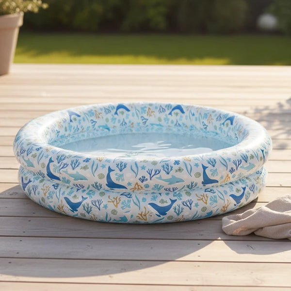 Blauer Kinderpool für Garten und Sommerurlaub