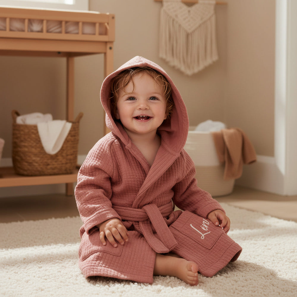Personalized baby bathrobe with name - a perfect baby gift