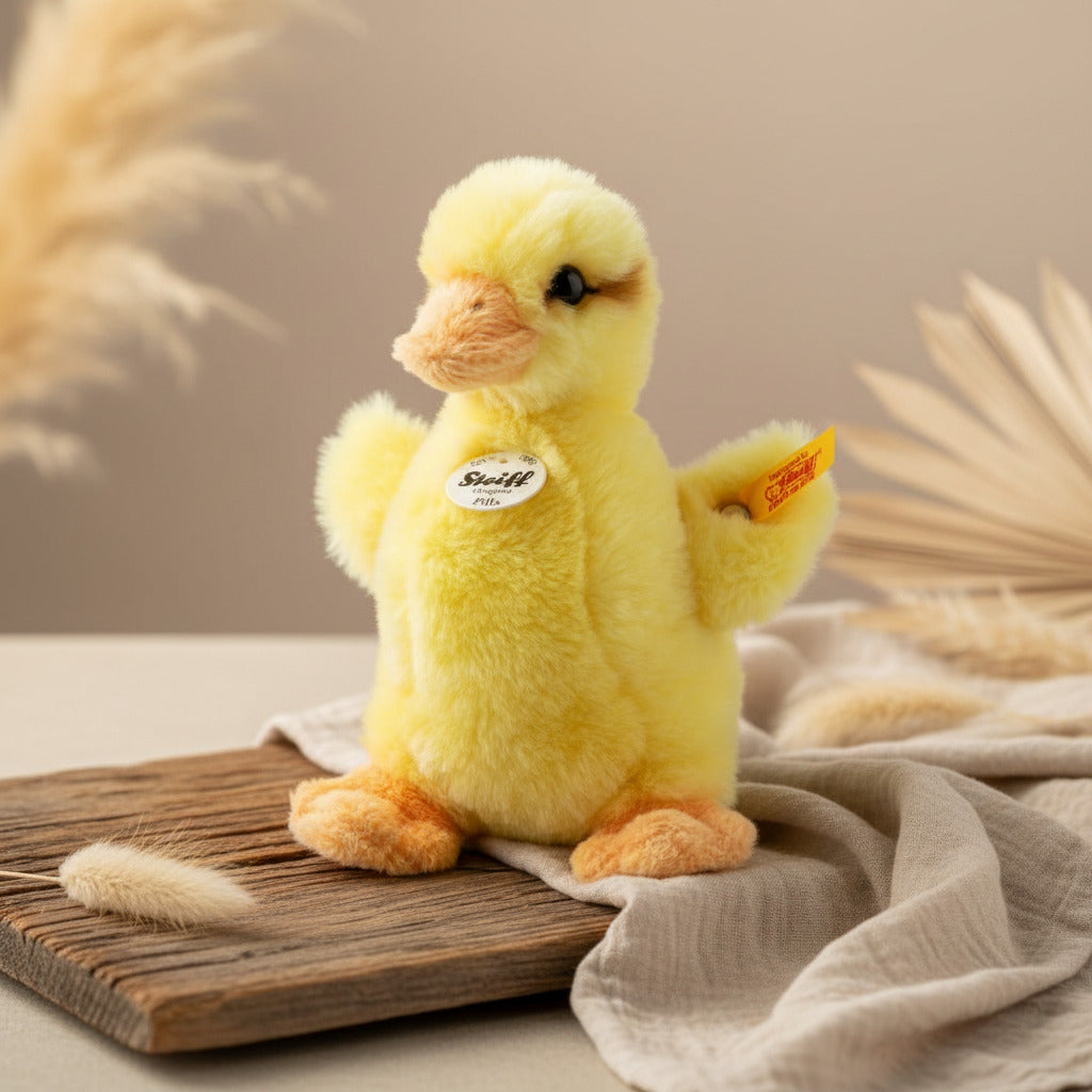 Kuscheltier Entenküken Pilla 14 cm, gelb | Steiff
